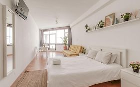 Travel&Live Aliados Apartment